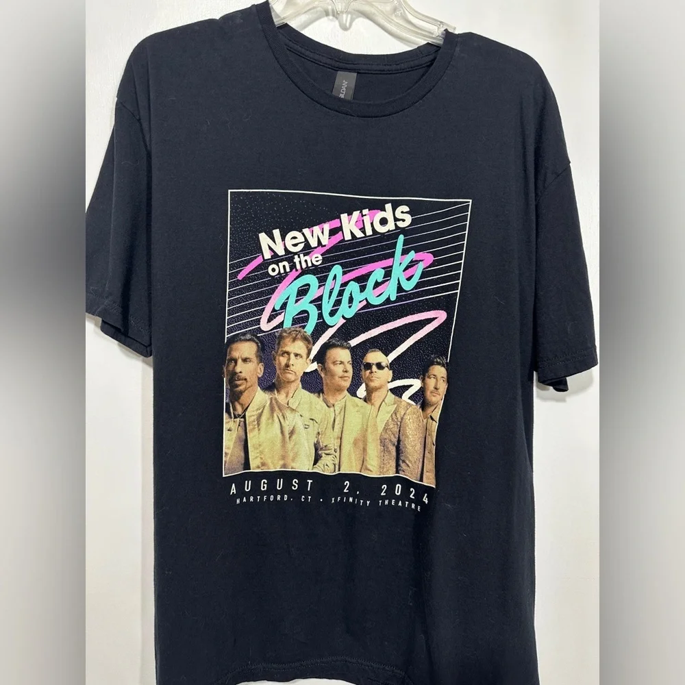 NKOTB concert tee shirt - Picture 2 of 4